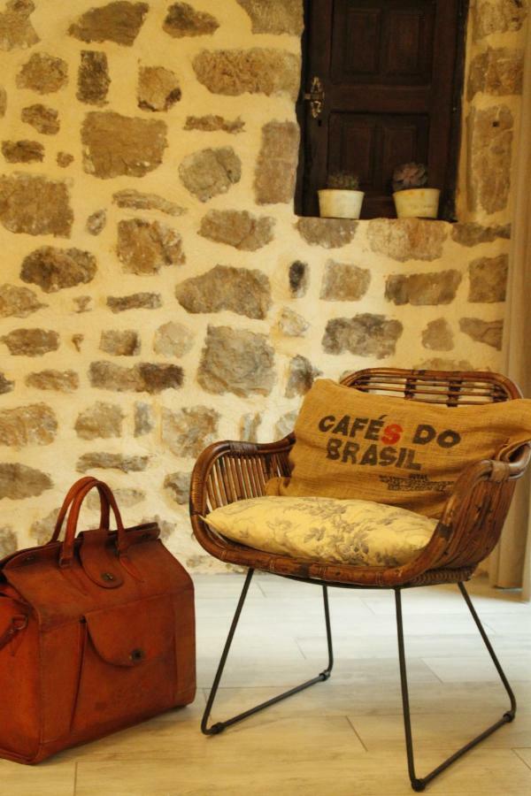 La Demeure Des Maitres Bed & Breakfast Chirols Dış mekan fotoğraf